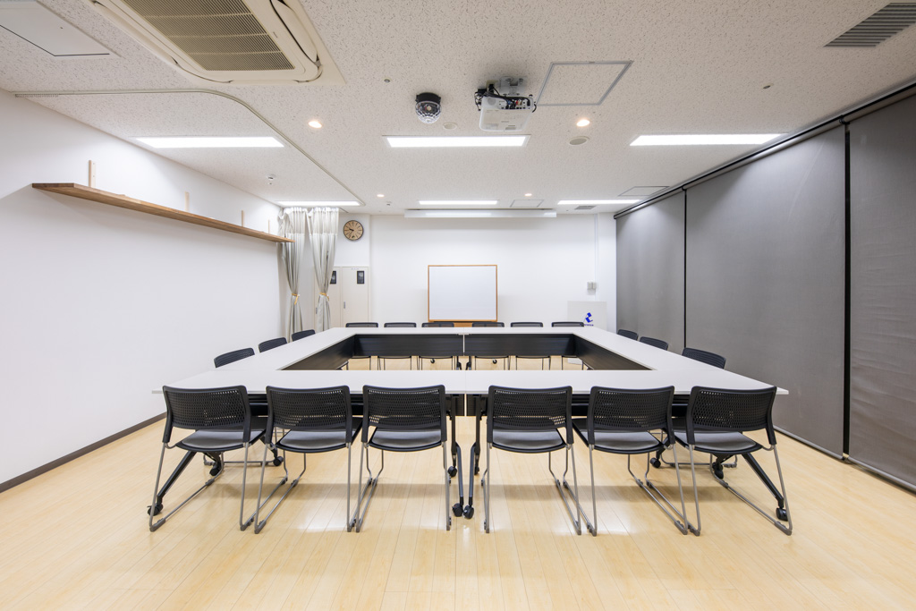 ロの字形式のイメージです。設備・備品などが実際と異なる場合があります。